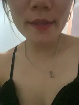 tttan1 stripchat live cam model