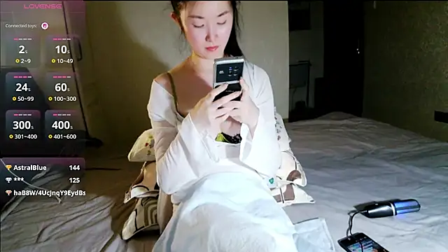 Daisy-B3 stripchat live cam model