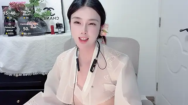 Guokoi stripchat live cam model