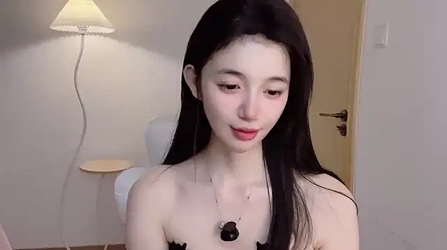 Annie-3 stripchat live cam model