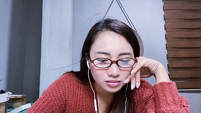 reikahanazono stripchat live cam model