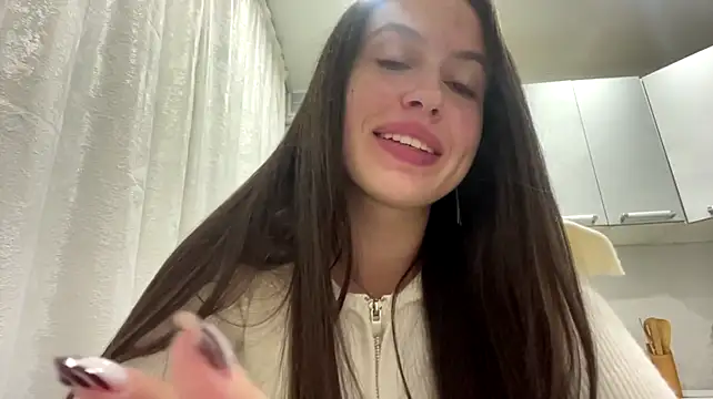 NanTrias stripchat live cam model