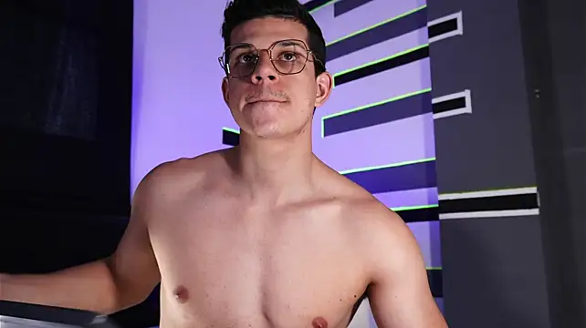 MarcoSullivan stripchat live cam model