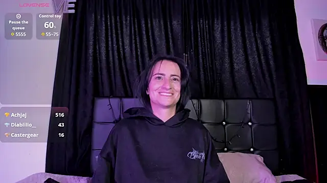 Meganfenix_bj stripchat live cam model