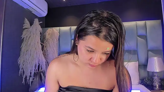 ValeriaOrtega stripchat live cam model