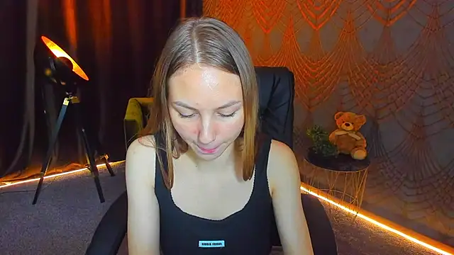 MilaAddams stripchat live cam model
