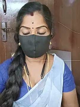 tamilammukuttyy stripchat live cam model