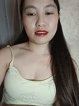Cherry-squirtt stripchat live cam model