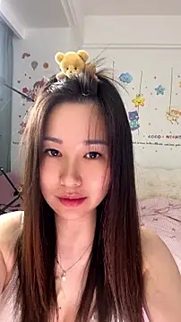 momo0021 stripchat live cam model