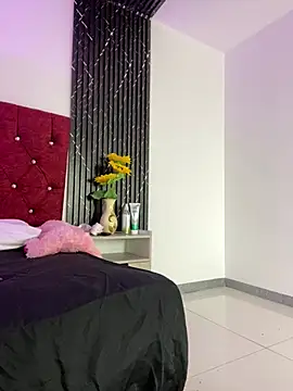 LiliMilk_21 stripchat live cam model