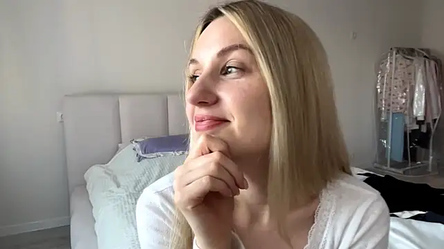 ModestaStorey stripchat live cam model
