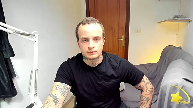 layneinchains stripchat live cam model