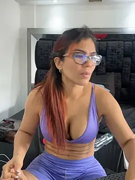 Arianna_Jones1 stripchat live cam model