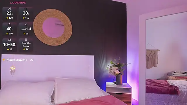 VioletPaket stripchat live cam model