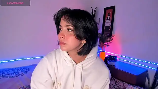 adriannyp_1 stripchat live cam model