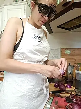 PearMaki stripchat live cam model