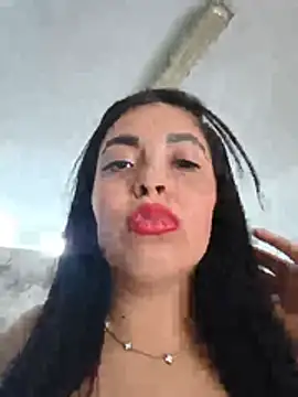 _SARA_69 stripchat live cam model