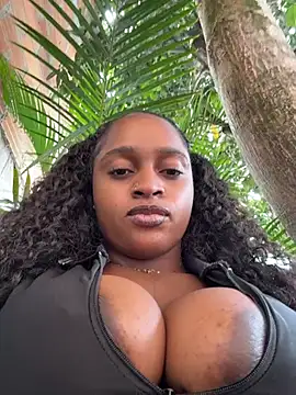 darle_volant stripchat live cam model