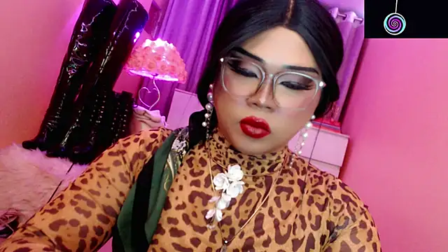 LadyHypnotist stripchat live cam model