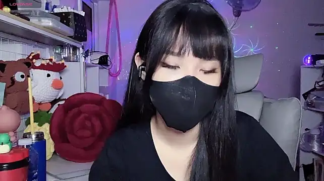 Tieu-May stripchat live cam model