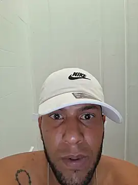 Tukua4 stripchat live cam model