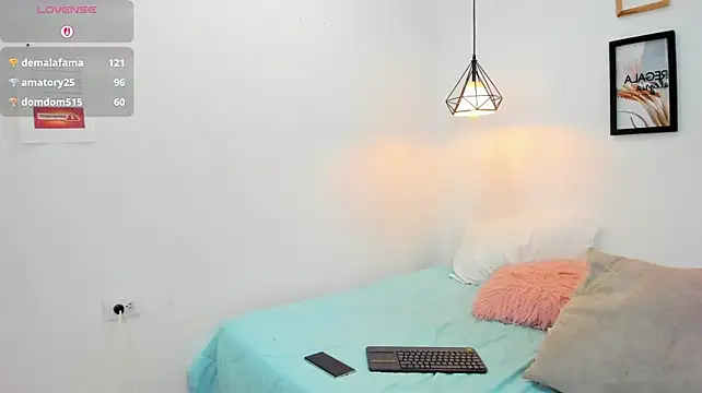 sophiahar stripchat live cam model