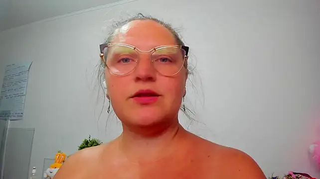 IamYourNarcotic stripchat live cam model