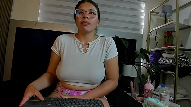Lia_Nikol stripchat live cam model