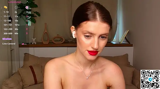 Skinny_Alice stripchat live cam model
