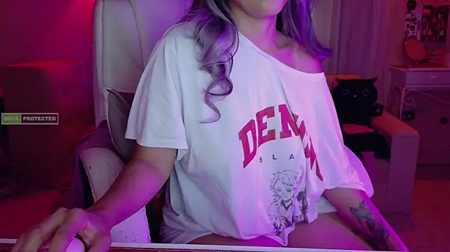 AllisonCatUwU stripchat live cam model