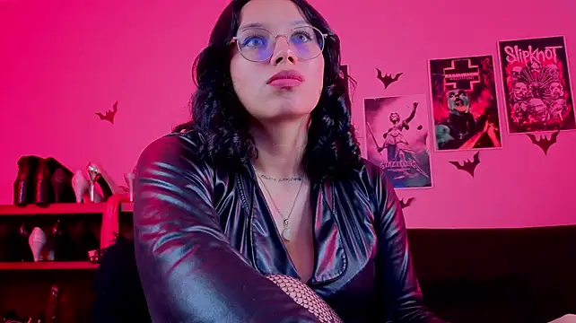 lilith-deveraux stripchat live cam model