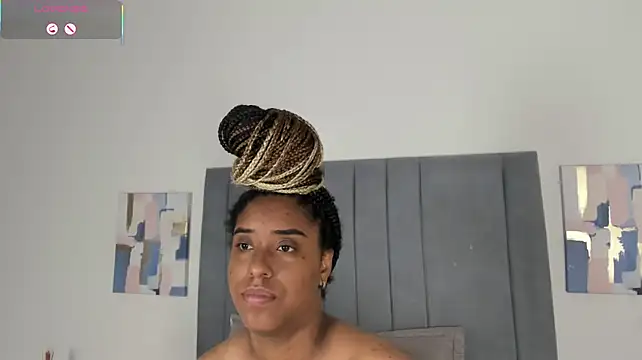 Sophia_Ebony stripchat live cam model
