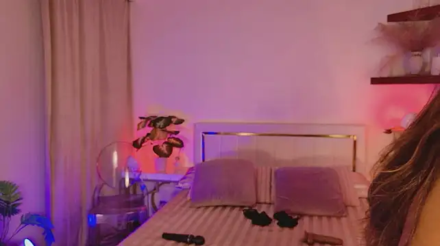 SiennaRosse stripchat live cam model