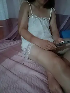 Fieng-cum stripchat live cam model
