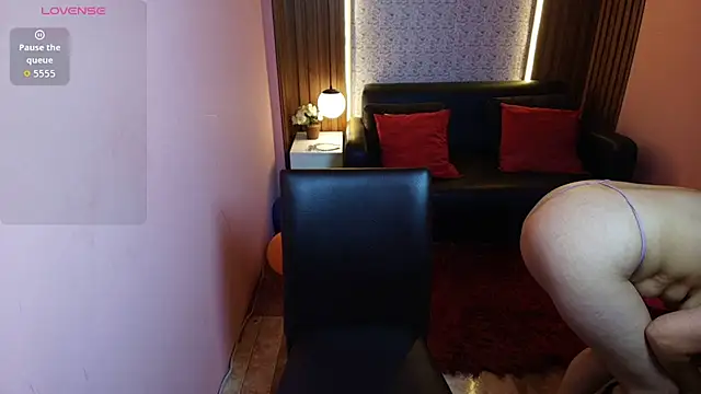 MoriahStorm stripchat live cam model