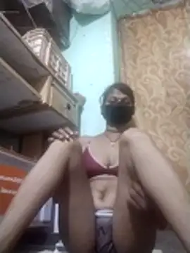 HotPOOJAHOT stripchat live cam model
