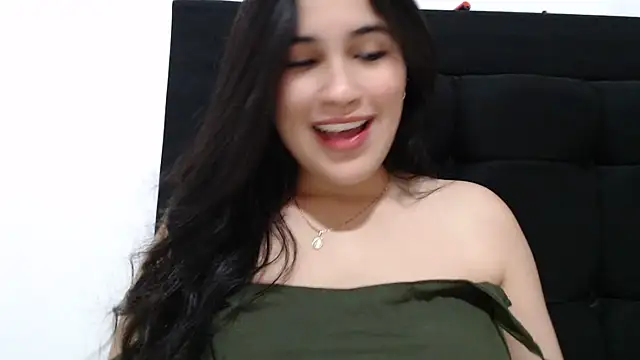 InocentHeaven1 stripchat live cam model
