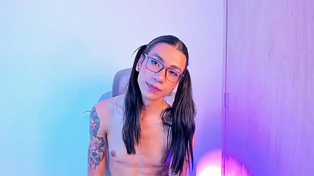 sofiaa_grey_ stripchat live cam model