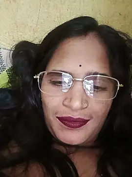 Cutkajal stripchat live cam model