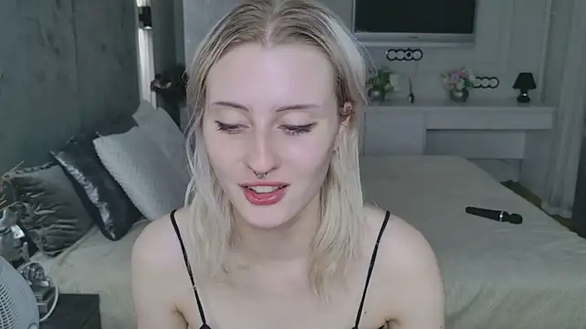 oh__lily stripchat live cam model