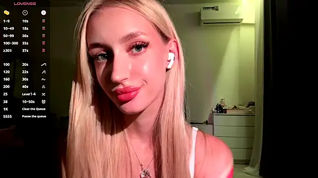 TanekaAmela stripchat live cam model