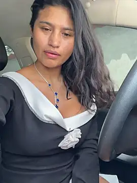 sexi_noemi stripchat live cam model