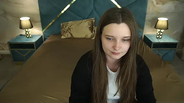 MagicPeachh_ stripchat live cam model