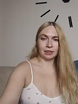KisaVixen stripchat live cam model