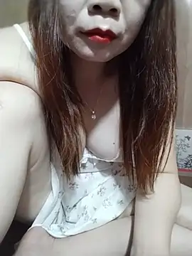 Squirt107 stripchat live cam model