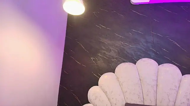 _MiaBrown_ stripchat live cam model