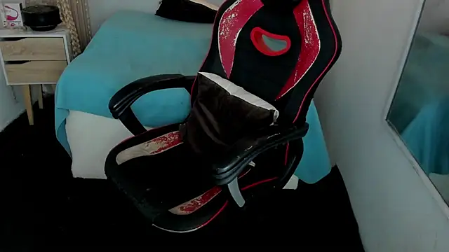 AriaVega stripchat live cam model