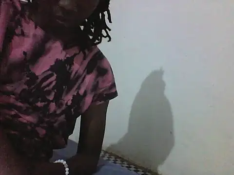 sexyneshy stripchat live cam model