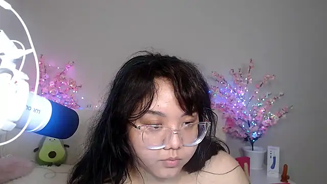 Moertomlly stripchat live cam model