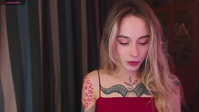 aviva_faith stripchat live cam model